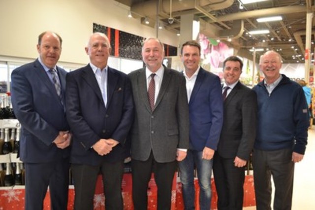 L'Association des vignerons de Brome-Missisquoi célébrait aujourd'hui au Metro Plus Plouffe de Bromont l'arrivée des vins du Québec en épicerie