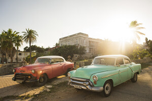 Alaska Airlines launches first West Coast commercial air service to Havana