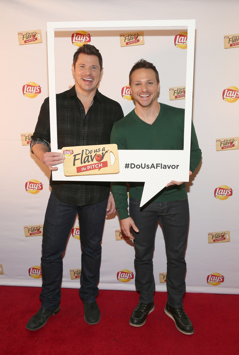 Multiplatinum recording artists Nick and Drew Lachey ham it up as they announce Lay's "Do Us a Flavor" 2017 at Carolines on Broadway Monday, Jan. 9, 2017 in New York. The latest installment, "The Pitch," invites fans to simply pitch the inspiration behind their best flavor ideas. Fans can submit their pitches starting today at Lays.com. (Photo by Mark Von Holden/Invision for Lay's/AP Images)