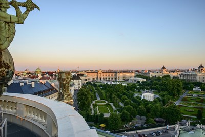 Vienna establishes 7th record in succession with 14.96 million visitor bednights in 2016. Credit: Vienna TouristBoard/Christian Stemper. (PRNewsFoto/Vienna Tourist Board)