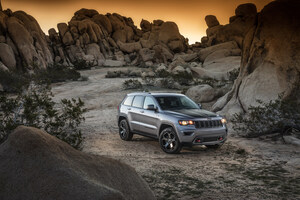 Jeep® Grand Cherokee Trailhawk Named FOUR WHEELER "2017 SUV of the Year"