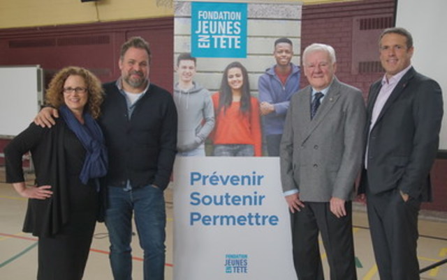 From left to the right : Isabelle Limoges, Executive Director, Fondation Jeunes en tête; Stéphane Bellavance, Radio and TV host and spokesperson; Dr. Yves Lamontane, psyachiatrist and Founder of the Mental Illness Foundation, and Éric Bujold, Chairman of the Fondation Jeunes en tête. (CNW Group/Fondation Jeunes en Tête)