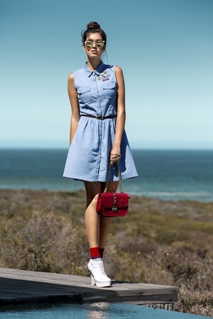 Max Unveils Nautical Inspired Spring'17 Collection