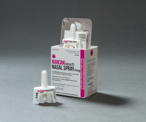 Le personnel d'urgence au Canada lutte en plus grand nombre contre la crise liée aux surdoses d'opioïdes grâce à un traitement administré au moyen d'un vaporisateur nasal