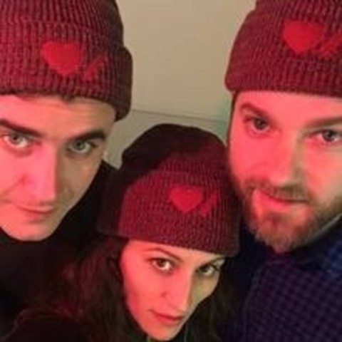 Canadian trio Dragonette take a break from rehearsal to show their support during Heart Month by wearing Heart & Stroke Roots toques. (CNW Group/Heart and Stroke Foundation)