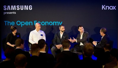 Dr Marie Puybaraud, Roger Enright, Marcos Eguillor and Nick Dawson at Samsung Open Economy Live Debate on 15 Feb 2017 (PRNewsFoto/Samsung)