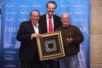 Mike Huckabee receives Friend of Zion Award for his support for Israel