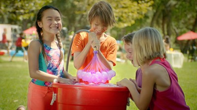 The global kick-starter sensation and innovative water balloon line, Bunch O Balloons by ZURU(TM), received the Toy of the Year (TOTY) award in the Active/Outdoor Toy category at the Toy Industry Association\'s Annual Toy Of The Year Awards gala.