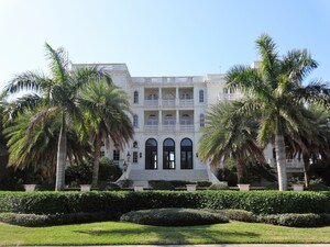 Michael Saunders &amp; Company Announces Record Listing On Longboat Key, Florida