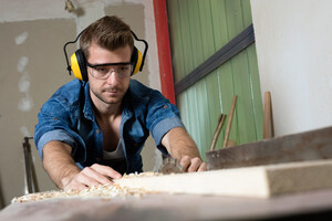 Ophthalmologists Say 90 Percent of Work-Related Eye Injuries Can be Avoided by Wearing Eye Protection