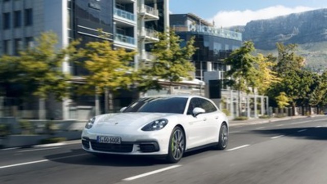 The Panamera 4 E-Hybrid Sport Turismo further expands Porsche’s portfolio featuring its advanced plug-in electric hybrid technology. (CNW Group/Porsche Cars Canada)