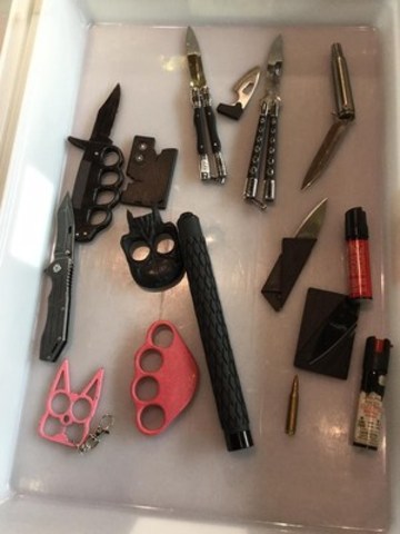 Examples of items intercepted in carry-on baggage. (CNW Group/Canadian Air Transport Security Authority (CATSA))
