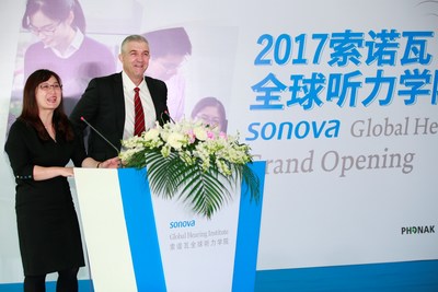 Speech by Mr. Leonard Marshall, VP HI Wholesale Asia Pacific (PRNewsfoto/Sonova AG)