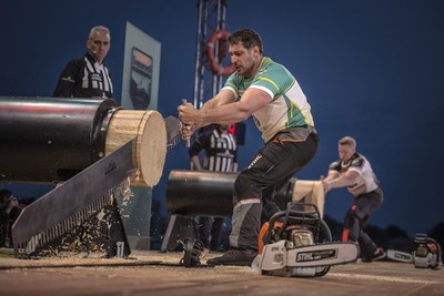 Brad De Losa defeated Canada's Stirling Hart in the final. (PRNewsfoto/STIHL TIMBERSPORTS)