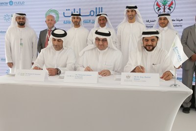 Signing of waste supply and power purchase agreements for WTE facility witnessed by HE Dr Thani bin Ahmed Al Zeyoudi, UAE Minister of Climate Change and Environment (PRNewsfoto/Bee’ah)