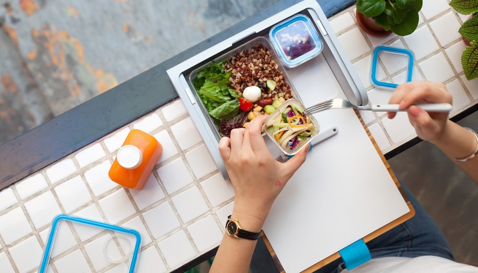 Elior Group breaks into the SMEs market and launches the first connected restaurant: The Living Room (PRNewsfoto/Elior Group)