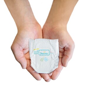 Prise en charge des tres grands prematures: Pampers met a disposition des hopitaux une nouvelle gamme de couches adaptees aux nouveau-nes prematures afin de repondre a leurs besoins specifiques