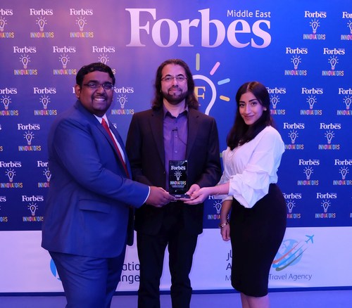CEO & Founder of CTM360, Mr. Mirza Asrar Baig, receives the Forbes Innovator Award at the Forbes Middle East Innovators Award 2017 in Dubai. (PRNewsfoto/CTM360)