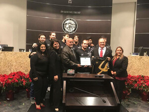 El equipo Miami Flamingos Esports es reconocido por el Alcalde Carlos Bermudez de Ciudad de Doral de la Florida y como "Equipo Revelación Esports US 2017"