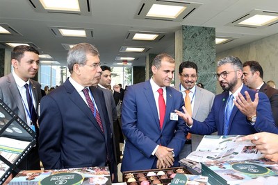 SDRPY Communications Director Abdullah bin Kadasa (right) briefs Yemeni Foreign Minister Mohammed Al-Hadhrami (center) and Yemeni Ambassador to the United States Ahmed Awad BinMubarak (second from right) on SDRPY projects at UN Headquarters.
