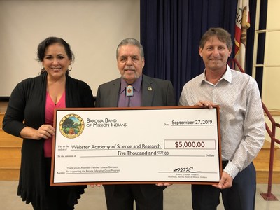 California State Assembly woman Lorena Gonzalez and Barona Band of Mission Indians Tribal Chairman Romero present the $5,000 Barona Education Grant check to Webster Elementary School Principal Carmi Strom.