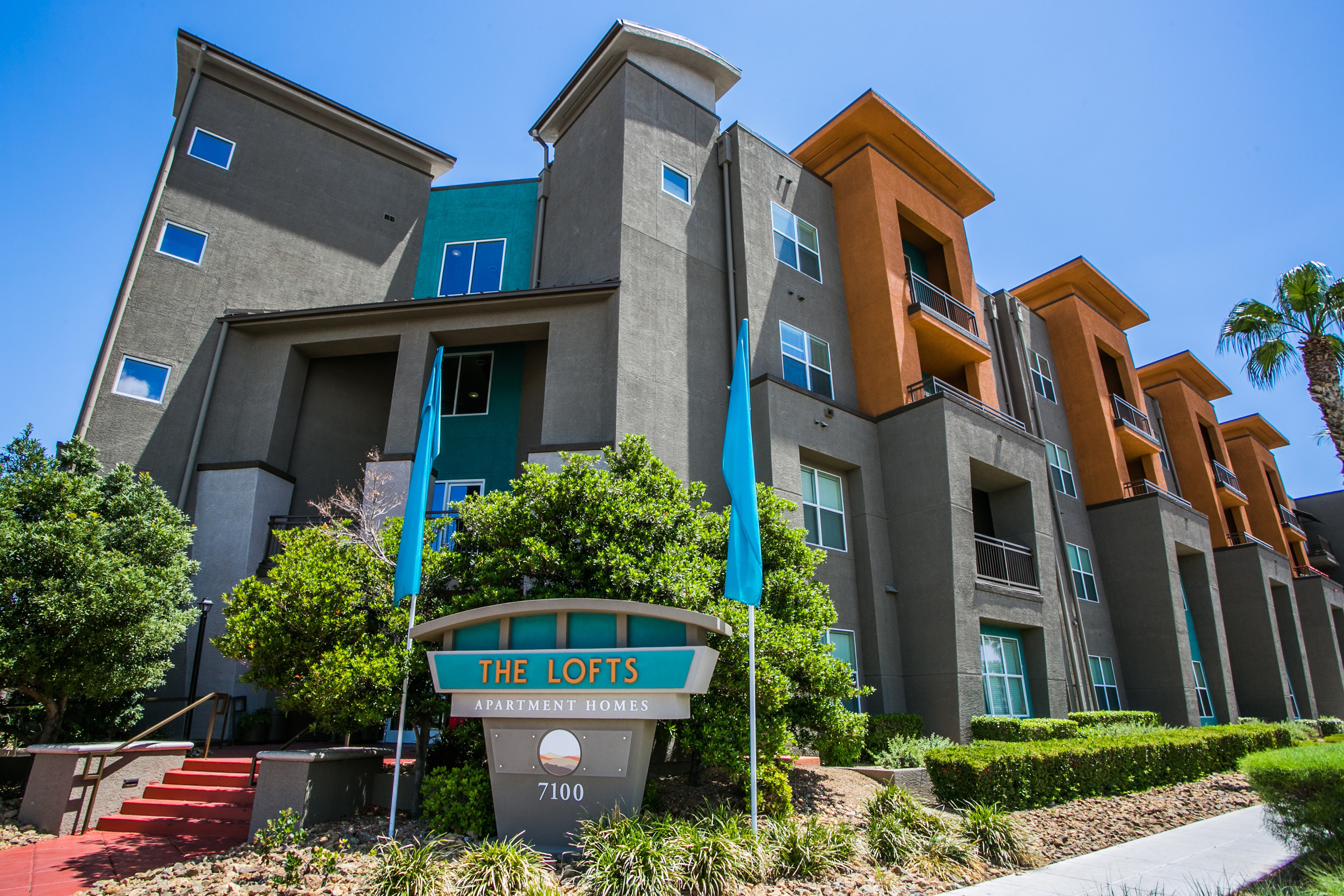 Security Properties Acquires Las Vegas Nv Lofts At 7100