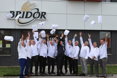 Mr. Louis Le Duff, President and Founder of Groupe Le Duff and owner of Bridor. He is joined in the picture by chefs and MOFs (Meilleurs Ouvriers de France). (CNW Group/Bridor)