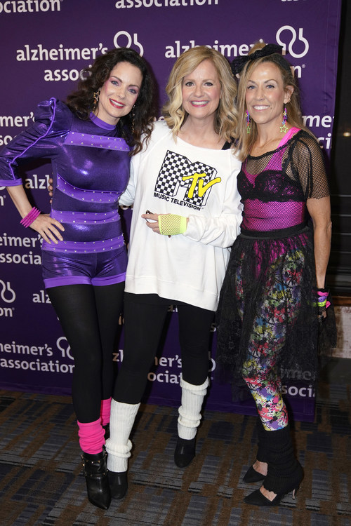 NASHVILLE, TENNESSEE - SEPTEMBER 29: (L-R) Kimberly Williams-Paisley, Bonnie Hunt and Sheryl Crow attend Nashville's 80's dance party to end ALZ benefitting the Alzheimer's Association on September 29, 2019 in Nashville, Tennessee. (Photo by Ed Rode/Getty Images for Alzheimer's Association)