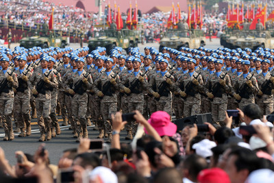 Chinese peacekeepers on Oct 1, 209 march in the Beijing parade marking the People&rsquo;s Republic of China&rsquo;s 70th anniversary. [Photo by Wang Zhuangfeichinadaily.com.cn]