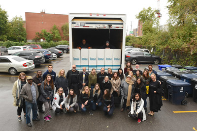 Teams from Hudson's Bay, Leesa Sleep and CMHA gather to deliver mattresses to residents at a CMHA housing complex in Toronto on October 3, 2019. (CNW Group/Leesa Sleep, LLC)