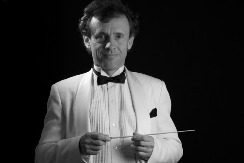 Gilles Auger, chef d'orchestre (Groupe CNW/Conservatoire de musique et d'art dramatique du Québec)