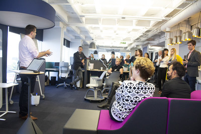 Microsoft and Steelcase discuss hyper-collaborative team solutions in the POI showroom (CNW Group/POI Business Interiors)