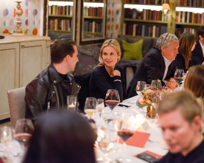 Kelly Rutherford no lançamento do "The Broken Butterfly dirigido em 1919 e restaurado 100 anos depois, em 2019 pela The Film Foundation e pelo conhaque LOUIS XIII (PRNewsfoto/LOUIS XIII Cognac)