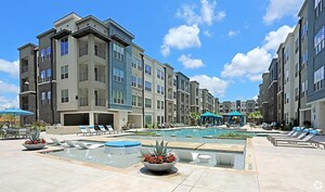 The Praedium Group Acquires Everly Apartments in Houston, TX