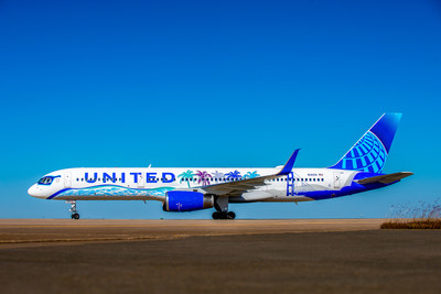 United Airlines Her Art Here California Livery - Side View