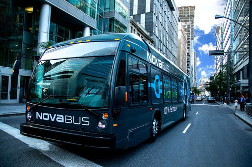 Nova Bus présente le LFSe+, un nouvel autobus électrique qui offre une importante autonomie et deux méthodes de recharge (Groupe CNW/Nova Bus)