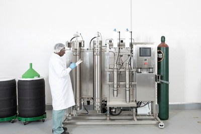 Supercritical cannabis CO2 extractor at The Plant by Westleaf Labs, Calgary, Alberta, October, 2019. Photo by Todd Korol. (CNW Group/Westleaf Inc.) Supercritical cannabis CO2 extractor at The Plant by Westleaf Labs, Calgary, Alberta, October, 2019. Photo by Todd Korol. (CNW Group/Westleaf Inc.)