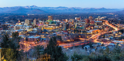 With moderate winter weather, long-range views of the Blue Ridge Mountains, cozy wellness offerings, easy access to hiking and walking trails and the best rates of the year, winter is the secret season in Asheville, N.C. New offerings this season include a new downtown hotel with serenity-themed amenities, “Downton Abbey” costumes and set recreations at Biltmore, mountaintop yoga tours and s’more flights. (Photo courtesy of Explore Asheville.com)