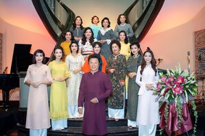 Inauguration de l'Institut du costume vietnamien et présentation de la tenue traditionnelle « Sac Le Mur »