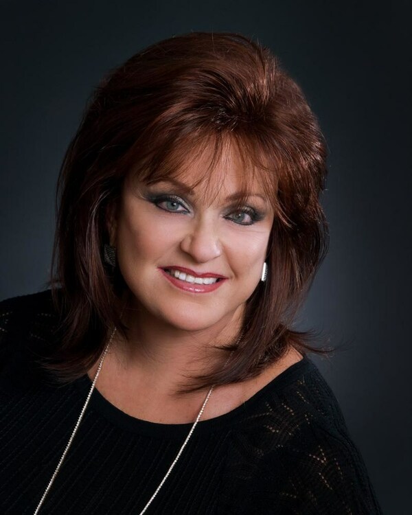 A&C Plastics Wins Prestigious Women Who Mean Business Award From the