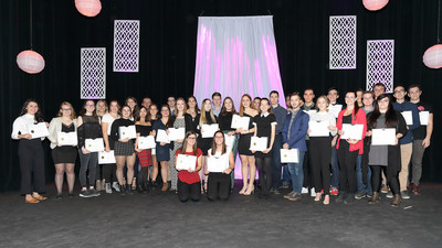 Photo de groupe des lauréates et lauréats du Gala de reconnaissance du mérite collégial 2019 (Groupe CNW/Cégep Saint-Jean-sur-Richelieu)