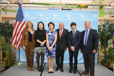 Madeline Bell, President and CEO of Children’s Hospital of Philadelphia, with family members of the late Dr. Robert Campbell and Hansjörg Wyss, Chairman of the Wyss Medical Foundation. Madeline Bell, President and CEO of Children’s Hospital of Philadelphia, with family members of the late Dr. Robert Campbell and Hansjörg Wyss, Chairman of the Wyss Medical Foundation.