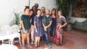 Arrestan en La Habana a paciente de cáncer y activistas, horas antes de un evento de sensibilización