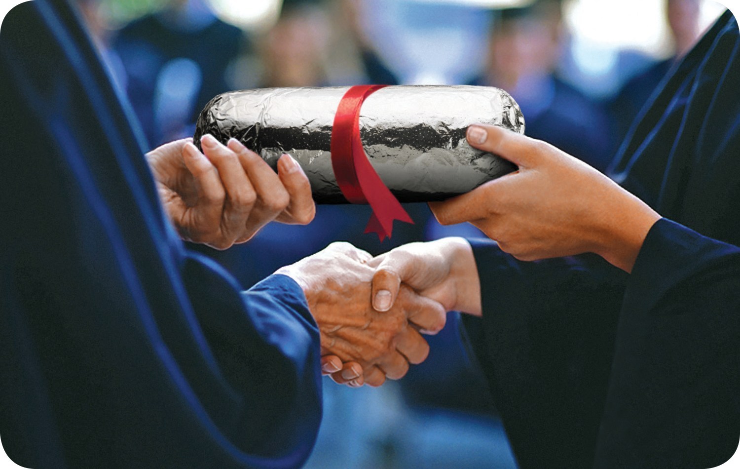 Chipotle ofrece títulos universitarios libre de deuda a todos sus empleados