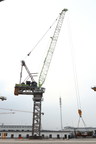 Xinhua Silk Road: China's Zoomlion rolls 120-tonne luffing tower cranes off production line