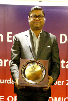 Mr. Thakur Anup Singh, Chairman & Managing Director, Marg ERP Ltd receives Udyog Rattan Award