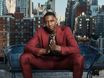 INDOCHINO Launches Custom Collection with New York Knicks Rookie Star RJ Barrett (CNW Group/Indochino Apparel Inc.)