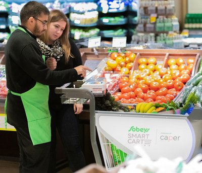 Sobeys lance Sobeys Smart Cart, le premier panier d'épicerie intelligent, dans les épiceries canadiennes. Le projet pilote sera mis à l'essai dès aujourd'hui au magasin Sobeys de Glen Abbey à Oakville, en Ontario. (Groupe CNW/Sobeys Inc.)