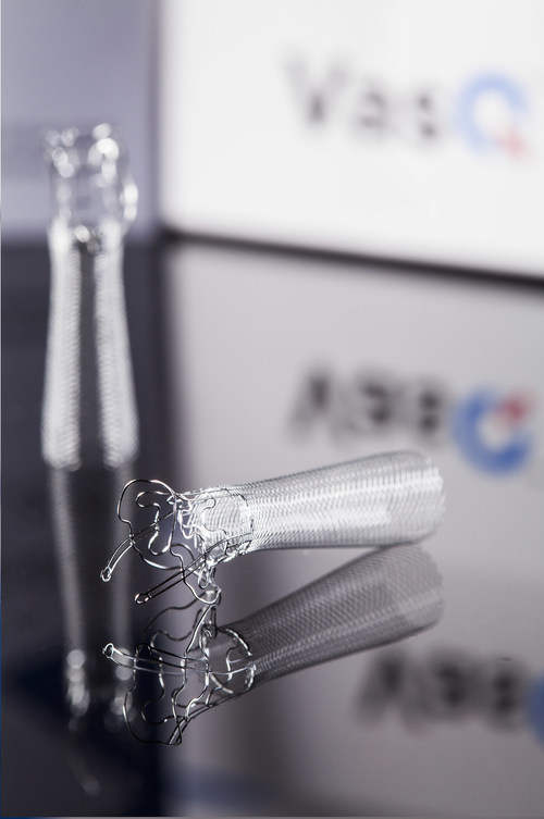 VasQ (shown above) is a dual-component, nitinol external support for the arteriovenous anastomosis of hemodialysis patients. The device, placed around the artery-vein surgical connection, provides structural support necessary to ensure maturation of the fistula into a usable access for dialysis.