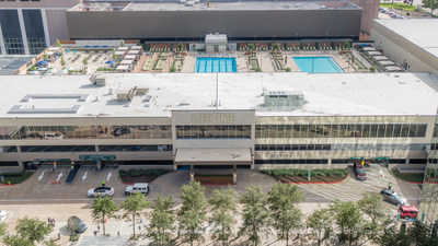 Life Time Greenway debuts in Houston with a first-of-its-kind rooftop beach club. The more than 150,000-square-foot athletic resort opens to all members Oct. 28, 2019. Life Time Greenway debuts in Houston with a first-of-its-kind rooftop beach club. The more than 150,000-square-foot athletic resort opens to all members Oct. 28, 2019.